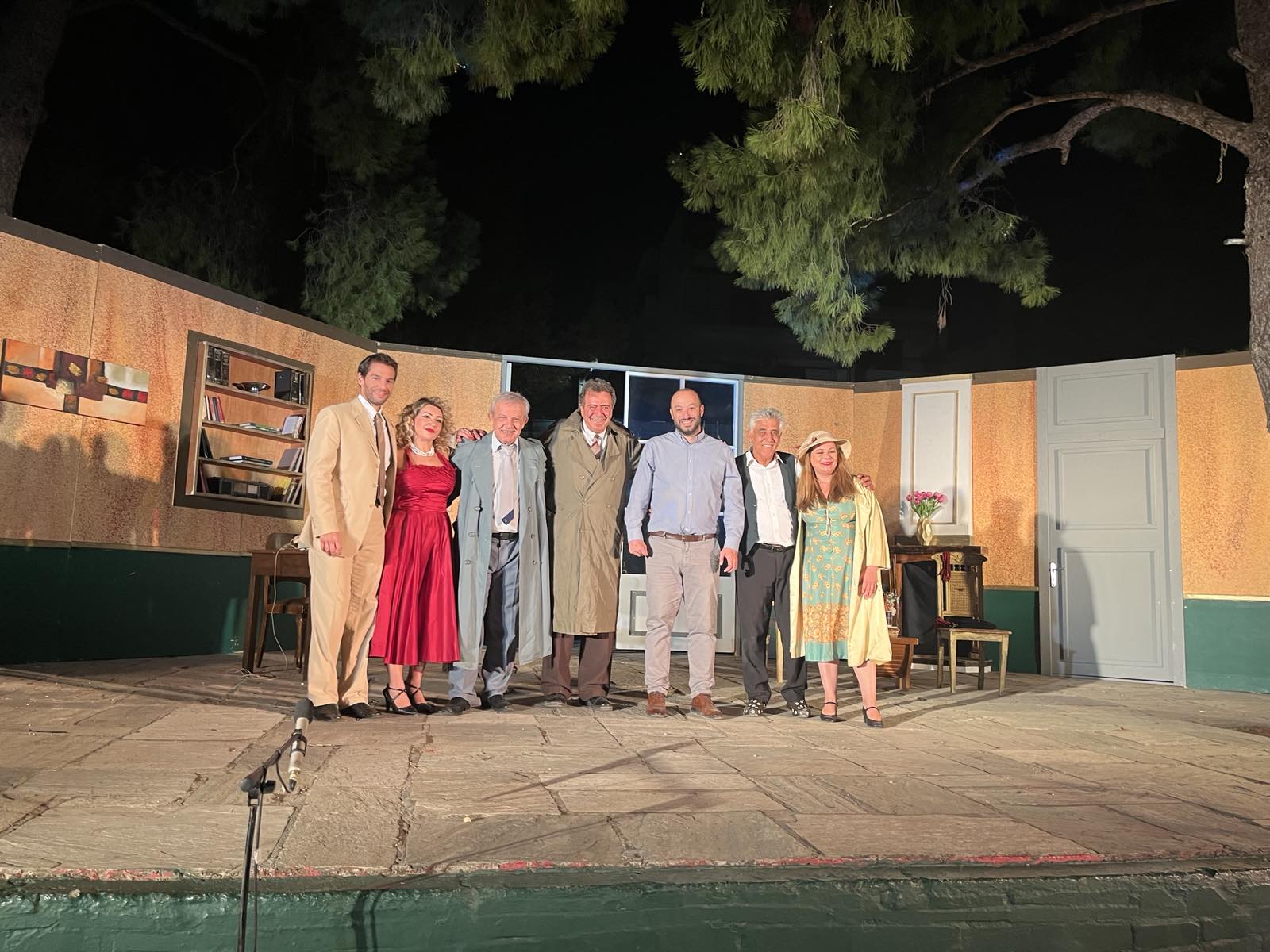 Κέρδισε το θερμό χειροκρότημα των θεατών η παράσταση «Έγκλημα στον…κήπο;» στο Άλσος Βαρβαρέσου στην Πεύκη 